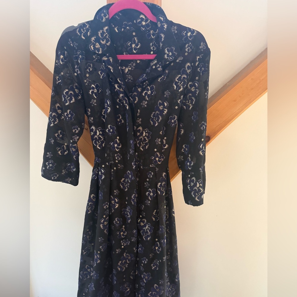 Sara Campbell dress